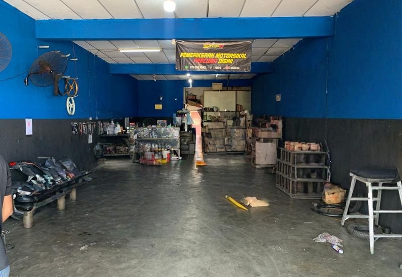 Shop Lot Setingkat Indera Sempurna