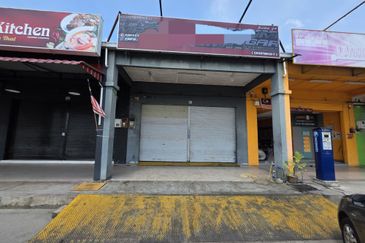 Shop Lot Setingkat Indera Sempurna