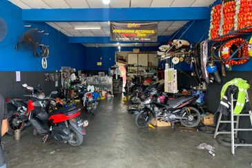 Shop Lot Setingkat Indera Sempurna