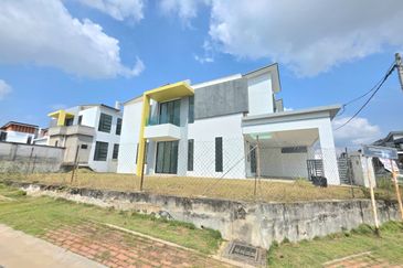 Double Story Superlink Taman Dynaton Izona Bukit Bendera near to Temerloh