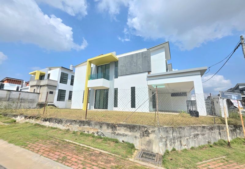 Double Story Superlink Taman Dynaton Izona Bukit Bendera near to Temerloh