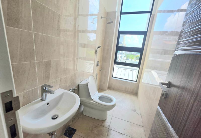 Double Story Superlink Taman Dynaton Izona Bukit Bendera near to Temerloh