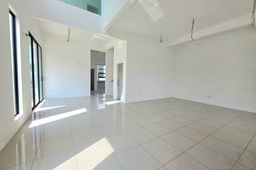 Double Story Superlink Taman Dynaton Izona Bukit Bendera near to Temerloh