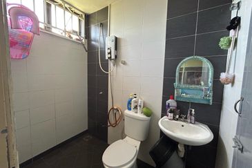 SUNGAI KARANG DARAT II