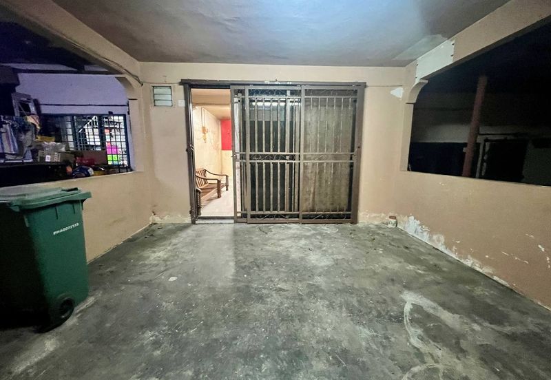 Teres 2 Tingkat Taman Sri Mewah Kamayan Triang Bera near to Bandar Triang