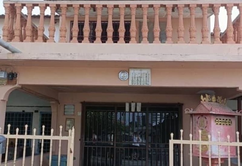 Teres 2 Tingkat Taman Sri Mewah Kamayan Triang Bera near to Bandar Triang