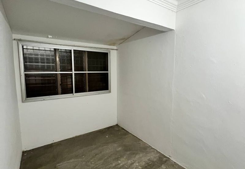 Teres 2 Tingkat Taman Sri Mewah Kamayan Triang Bera near to Bandar Triang