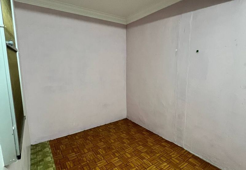 Teres 2 Tingkat Taman Sri Mewah Kamayan Triang Bera near to Bandar Triang