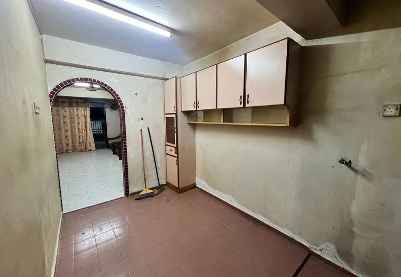 Teres 2 Tingkat Taman Sri Mewah Kamayan Triang Bera near to Bandar Triang