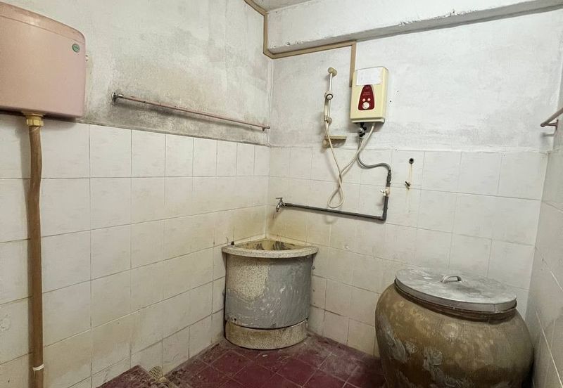 Teres 2 Tingkat Taman Sri Mewah Kamayan Triang Bera near to Bandar Triang