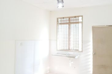 TAMAN GAMBANG DAMAI/DESA HIJAUAN