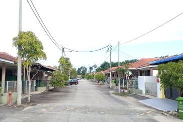 TAMAN GAMBANG DAMAI/DESA HIJAUAN