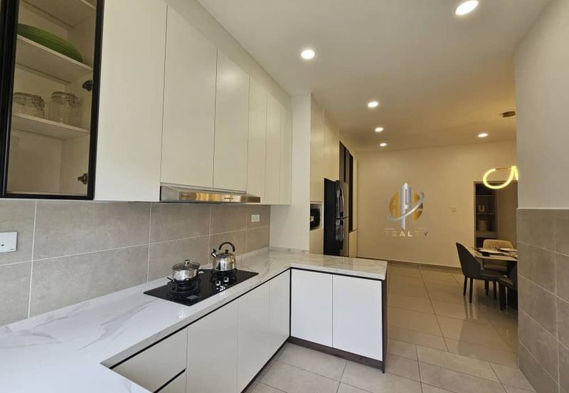 Semi D Setingkat Taman Pmint Tebing Tembah 2 near to Pasir Panjang