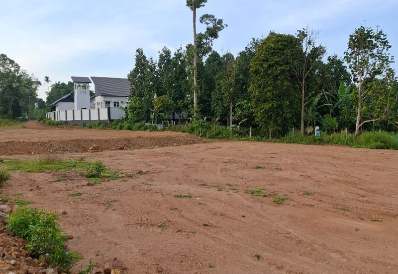 Tanah Lot Banglo Kg Sat Tanah Merah near to Bandar Tanah Merah