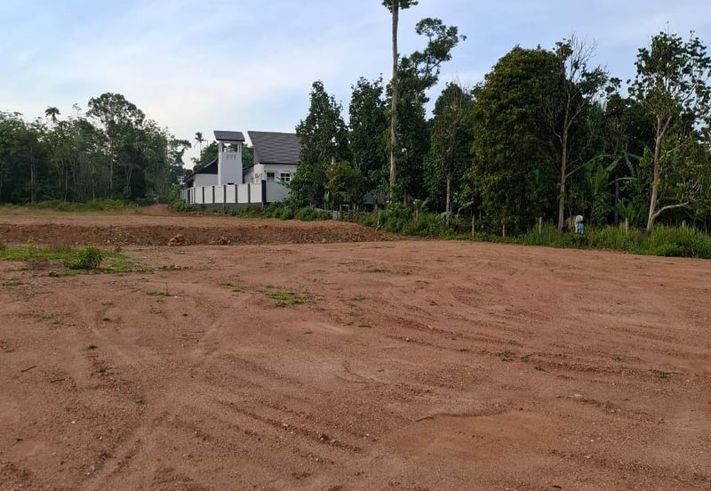 Tanah Lot Banglo Kg Sat Tanah Merah near to Bandar Tanah Merah