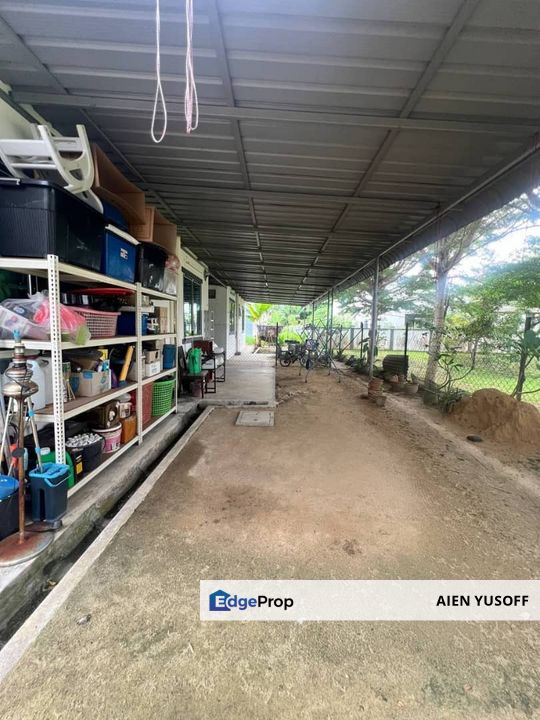 RUMAH SEMI D TAMAN ANGSANA IMPIAN BERA, Pahang, Bera