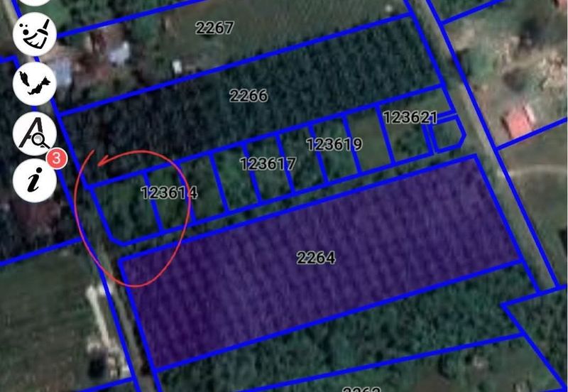 Tanah Lot Banglo Pantai Sepat near to Bandar Kuantan