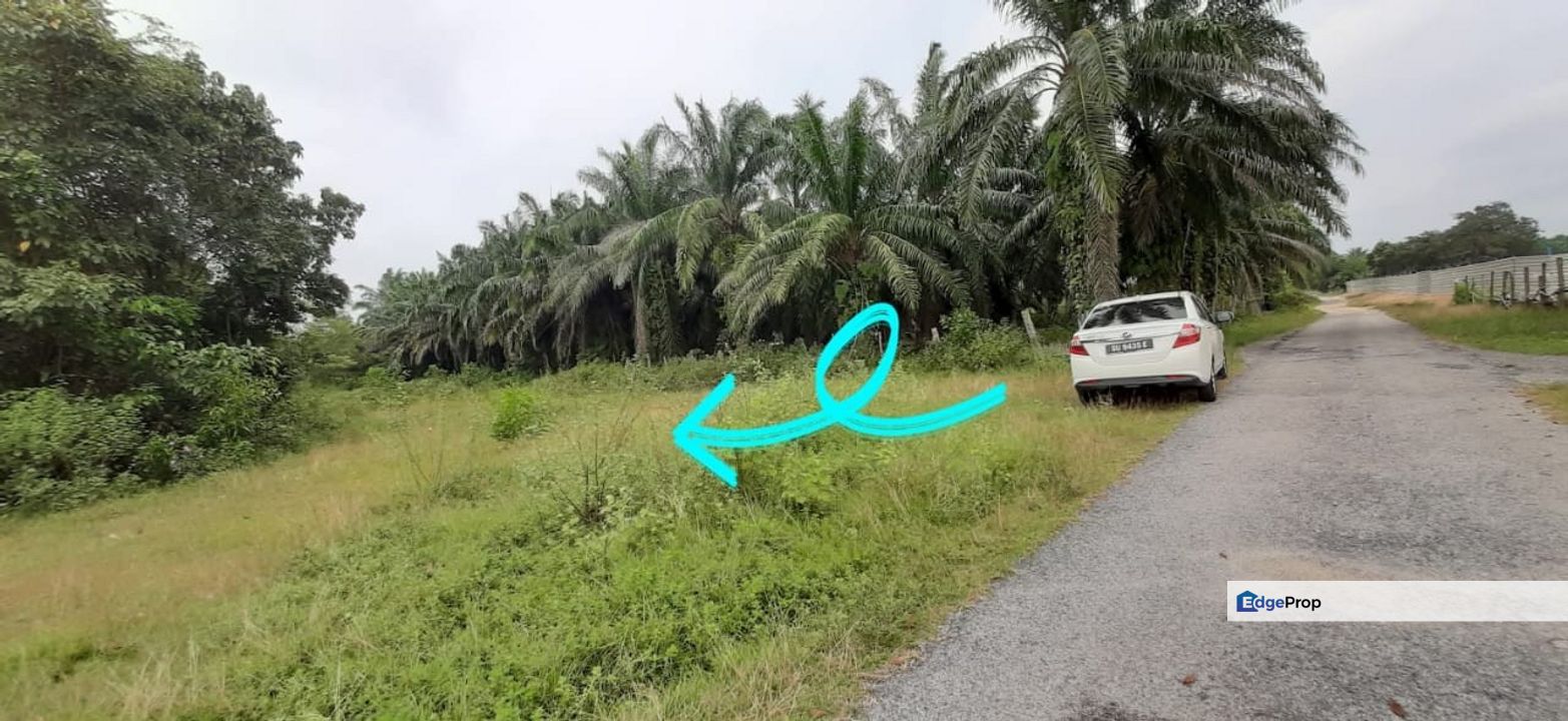 Tanah Lot Banglo Pantai Sepat near to Bandar Kuantan, Pahang, Kuantan