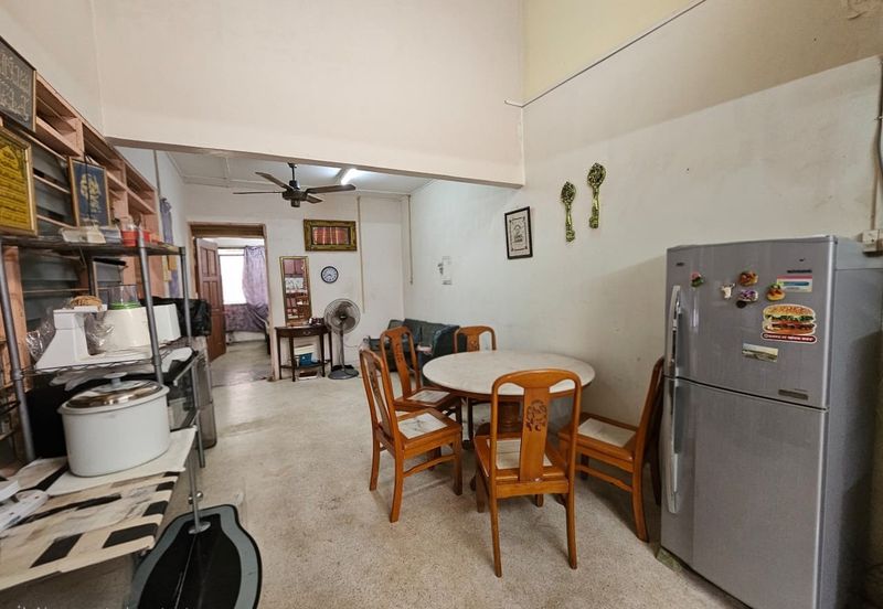 P/LOT 421 TAMAN SATELITE ARMANI