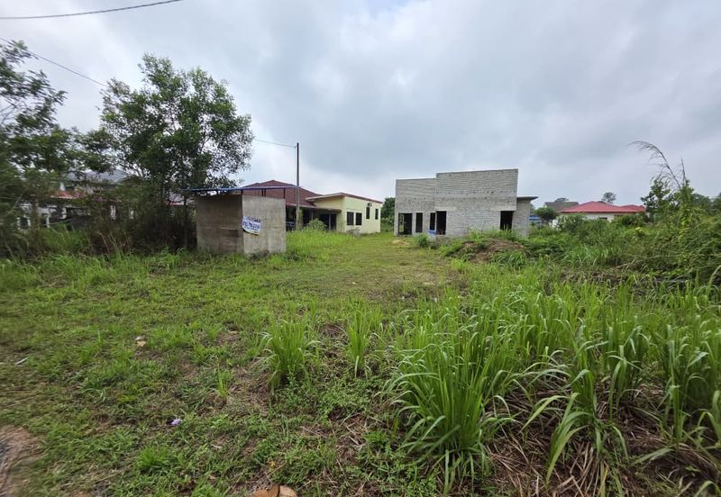 Tanah Lot Banglo RPK Padang Garuda near to Airport Sas