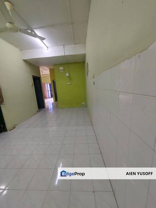 Taman Sri Mahkota Jaya Batu 11 near to Kem Batu 10, Pahang, Kuantan