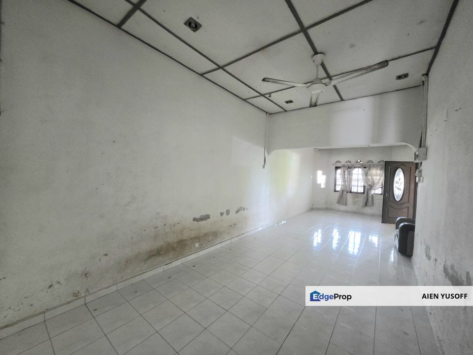 Teres Setingkat Seberang Balok, Balok
, Pahang, Kuantan