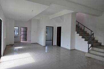 AMAN PLUS, PINGGIRAN PUTRA 3