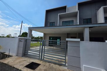 AMAN PLUS, PINGGIRAN PUTRA 3