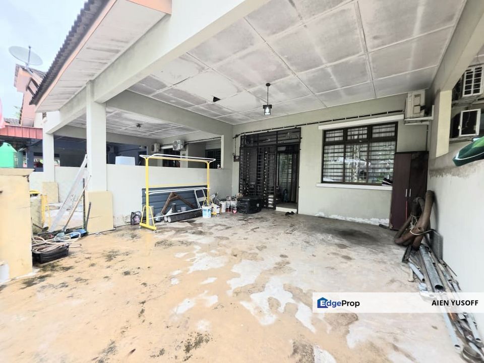 Teres Setingkat Taman Tas near to Taman Guru, Pahang, Kuantan