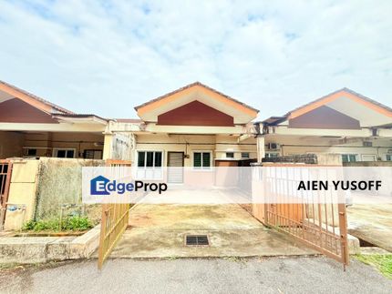 Teres Setingkat Taman D'Marina near to Tanjung Lumpur, Pahang, Kuantan