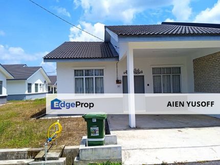 Semi D Taman Puteri Makmur Jaya near to Pantai Hiburan, Pahang, 