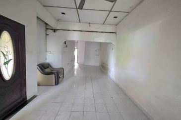 Teres Setingkat Seberang Balok near to Gebeng