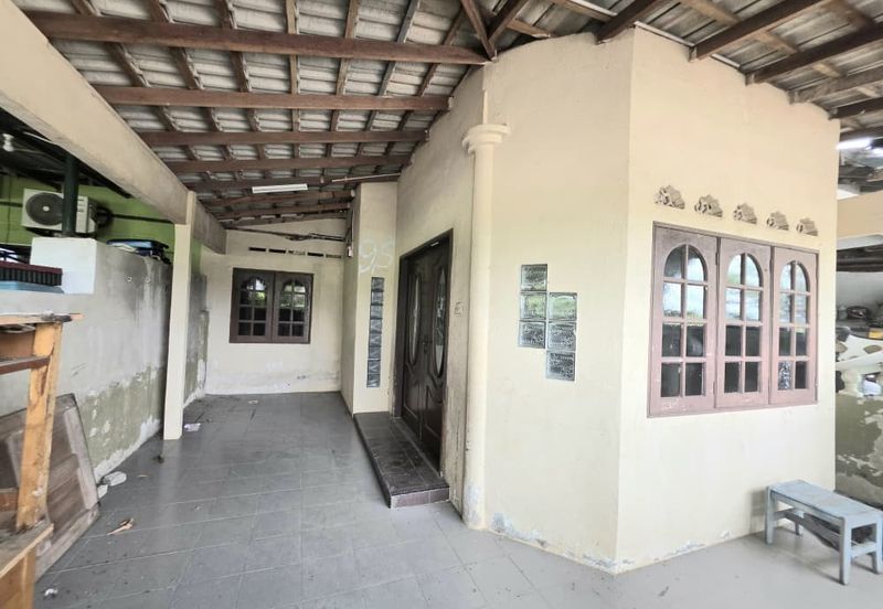 Teres Setingkat Seberang Balok near to Gebeng