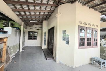 Teres Setingkat Seberang Balok near to Gebeng