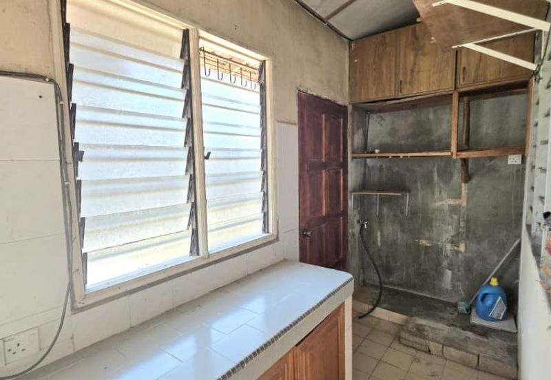 Teres Setingkat Seberang Balok near to Gebeng