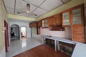 Teres Setingkat Seberang Balok near to Gebeng