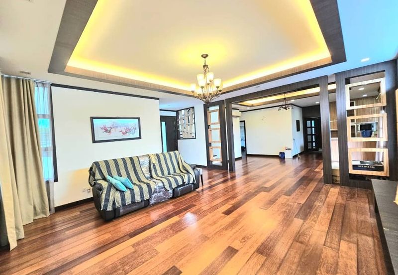 Banglo link 3 Tingkat Taman Forest & Hill Pelindung