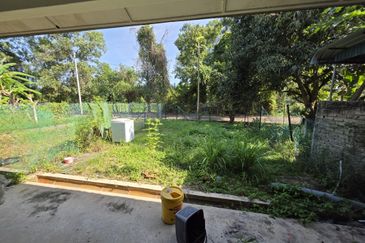 TAMAN DAHLIA (PECAHAN LOT 5597)