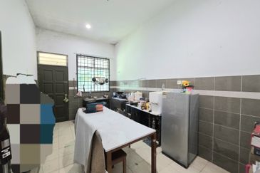 TAMAN DAHLIA (PECAHAN LOT 5597)