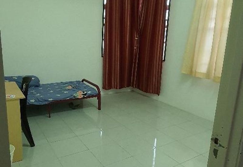 TAMAN DESA BANGAU (DESA TELOK IRA)