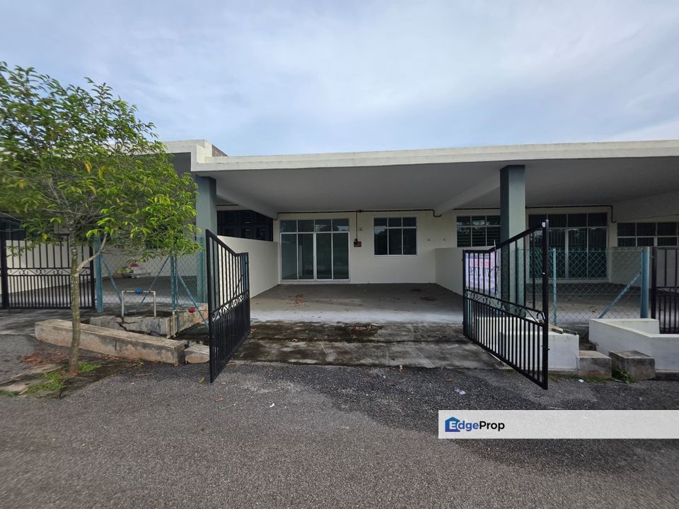 <Facing Open> 
TERES SETINGKAT KG PADANG PERDANA
, Pahang, Kuantan