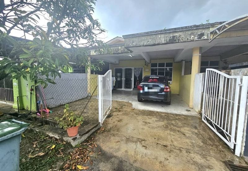 Teres Setingkat Taman Gudang Rasau Kuantan
(Sebelah KUIPSAS)
