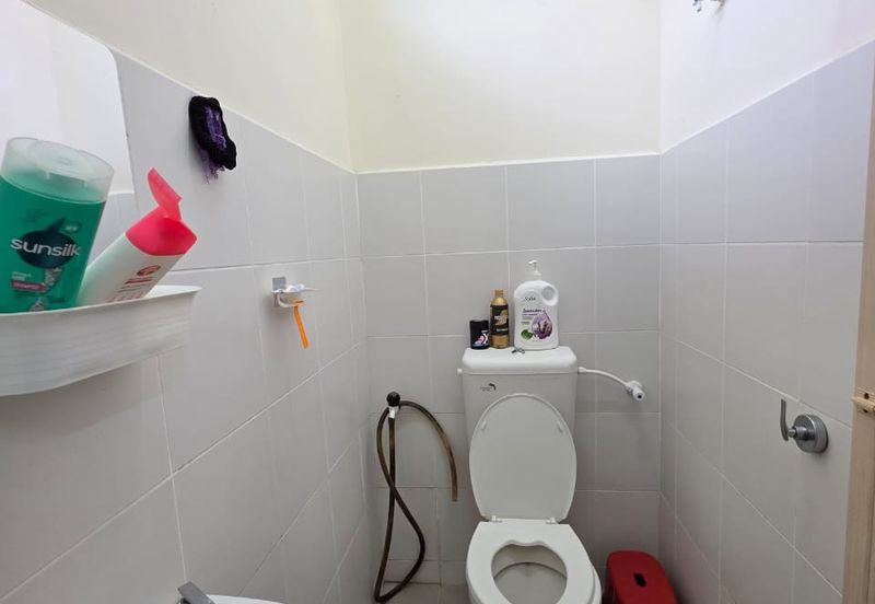 Teres Setingkat Taman Inderapura Jaya, Kuantan.