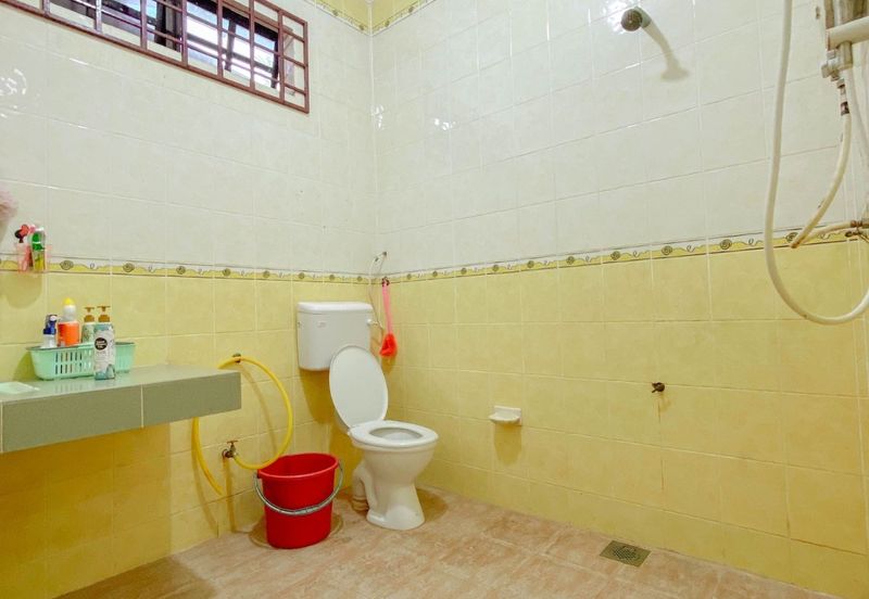 Kampung Padang Midin