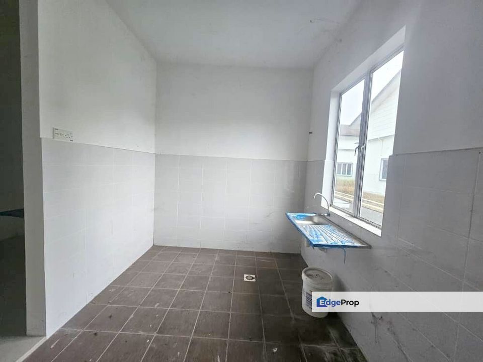 [RUMAH BARU] TERES 2 TINGKAT TAMAN MAWAR INDAH, TRIANG PAHANG
, Pahang, Triang