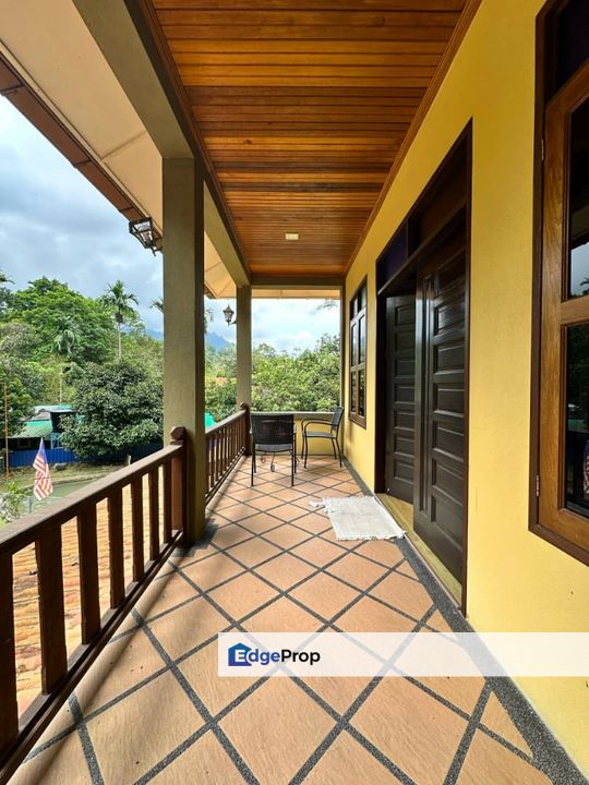 Exclusive Bungalow Double Storey 
Concept modern tradisional style , Pahang, Bentong