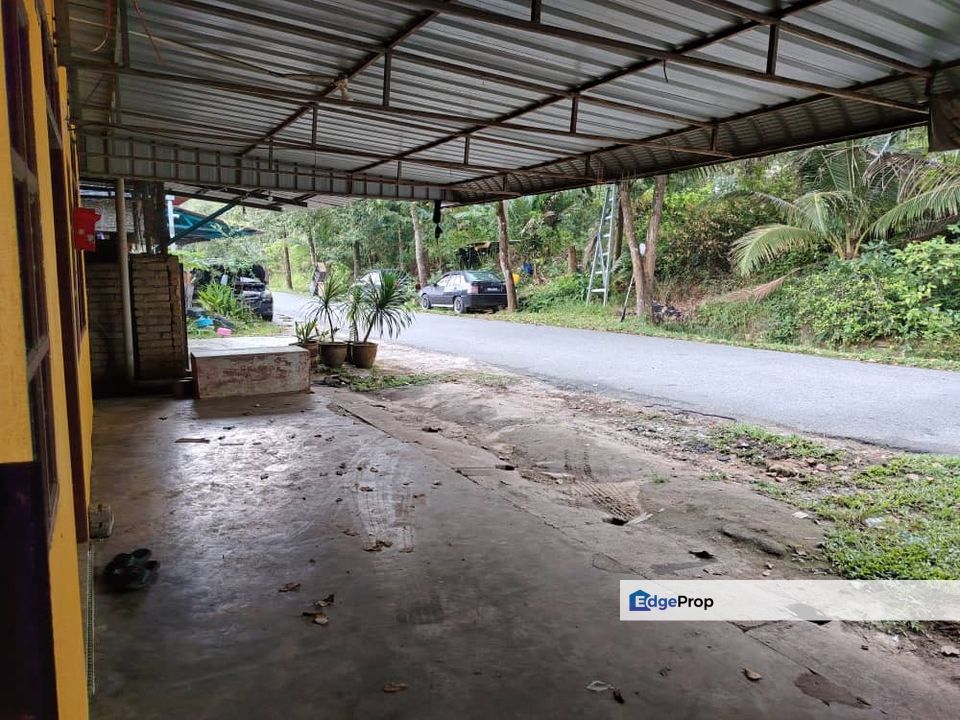 Rumah Teres 2 Tingkat di Pakr Bukit Che Nik Binjai Rendah, Terengganu, Marang
