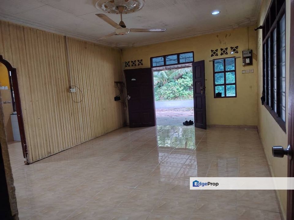 Rumah Teres 2 Tingkat di Pakr Bukit Che Nik Binjai Rendah, Terengganu, Marang