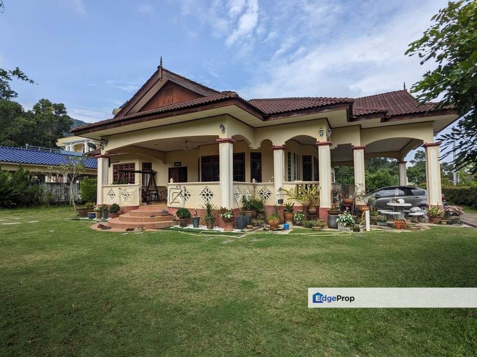 Rumah Banglo Setingkat  Di Taman Chendering Utama Sebelah Istana Syarqiyyah Untuk Dijual, Terengganu, Kuala Terengganu