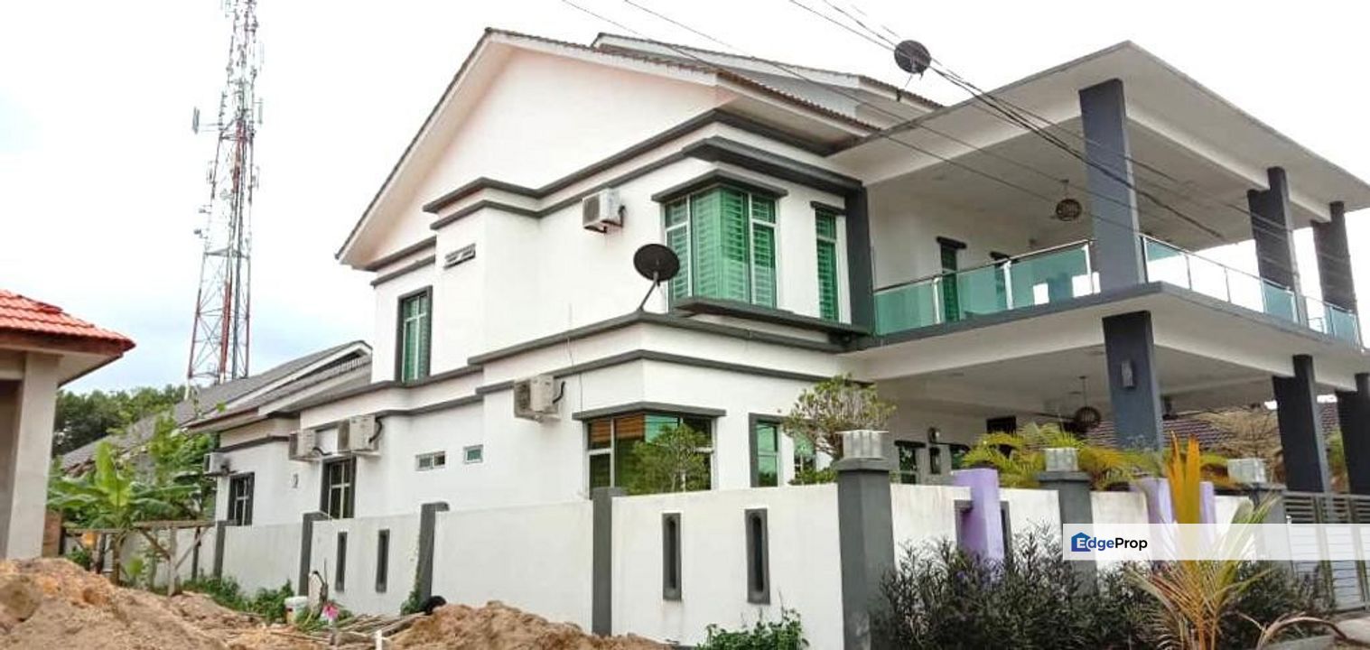 Banglo Mewah Dua Tingkat Binjai Kemaman 
(Belakang Pejabat Dun Air Putih), Terengganu, Kemaman